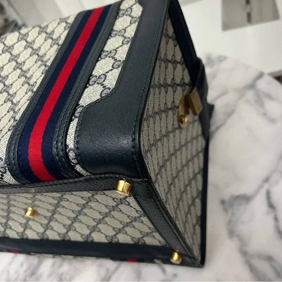 Vintage Gucci | Navy Train Case Luggage Bag - Picture 9 of 17